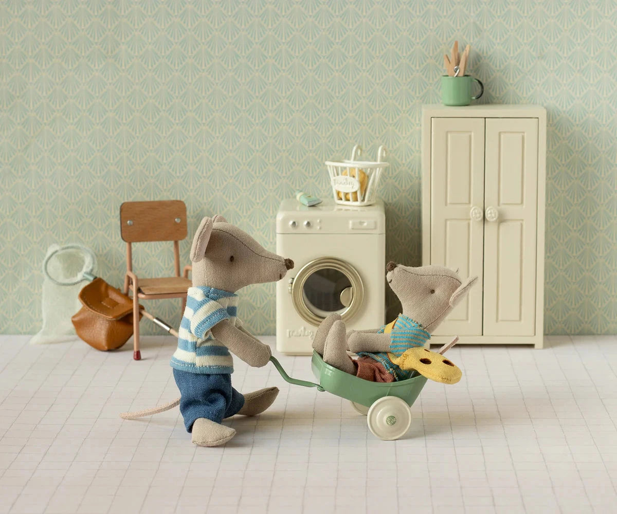 Petit frère souris avec son sac- MAILEG