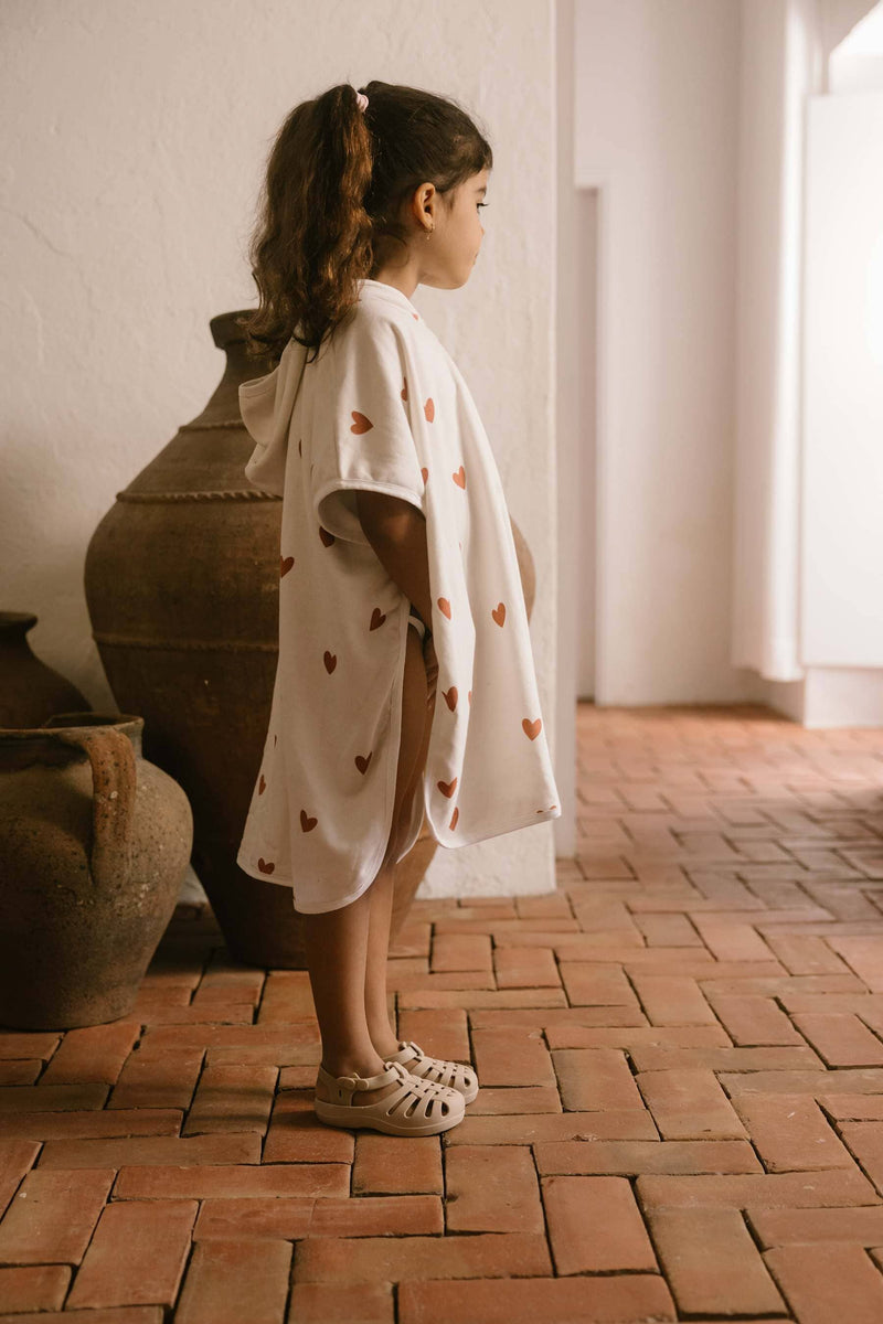 poncho tiny hearts - Mrs. Ertha
