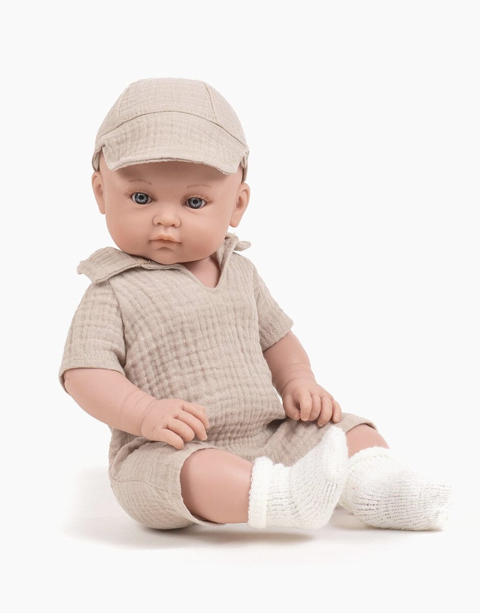Yann en combinaison Tom et casquette en double gaze beige - MINIKANE PA46618 3701548438382