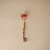 Attache Sucette Eva clementine - mushie 70.056.05 0810052466903
