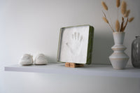 Baby Box carrée empreinte bébé Olive Tree de Petit Artichaut – vue 4
