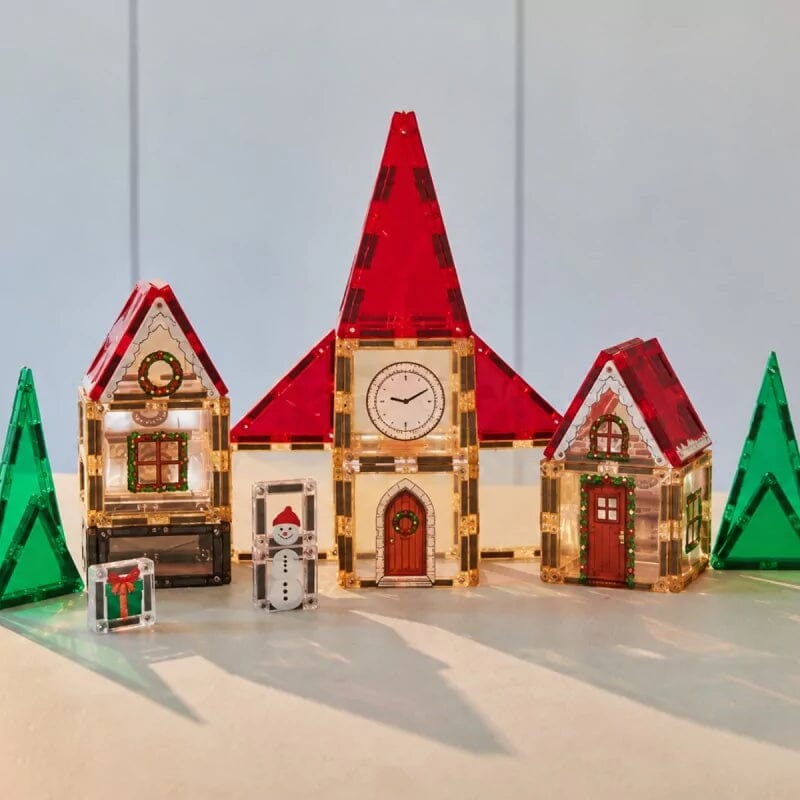 Village de Noël construit avec les tuiles magnétiques Cleverclixx