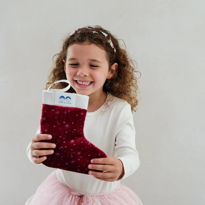 Chaussette de Noël en velours bordeaux avec accessoires cheveux - Mimi&lula 174004-29 5061064832544