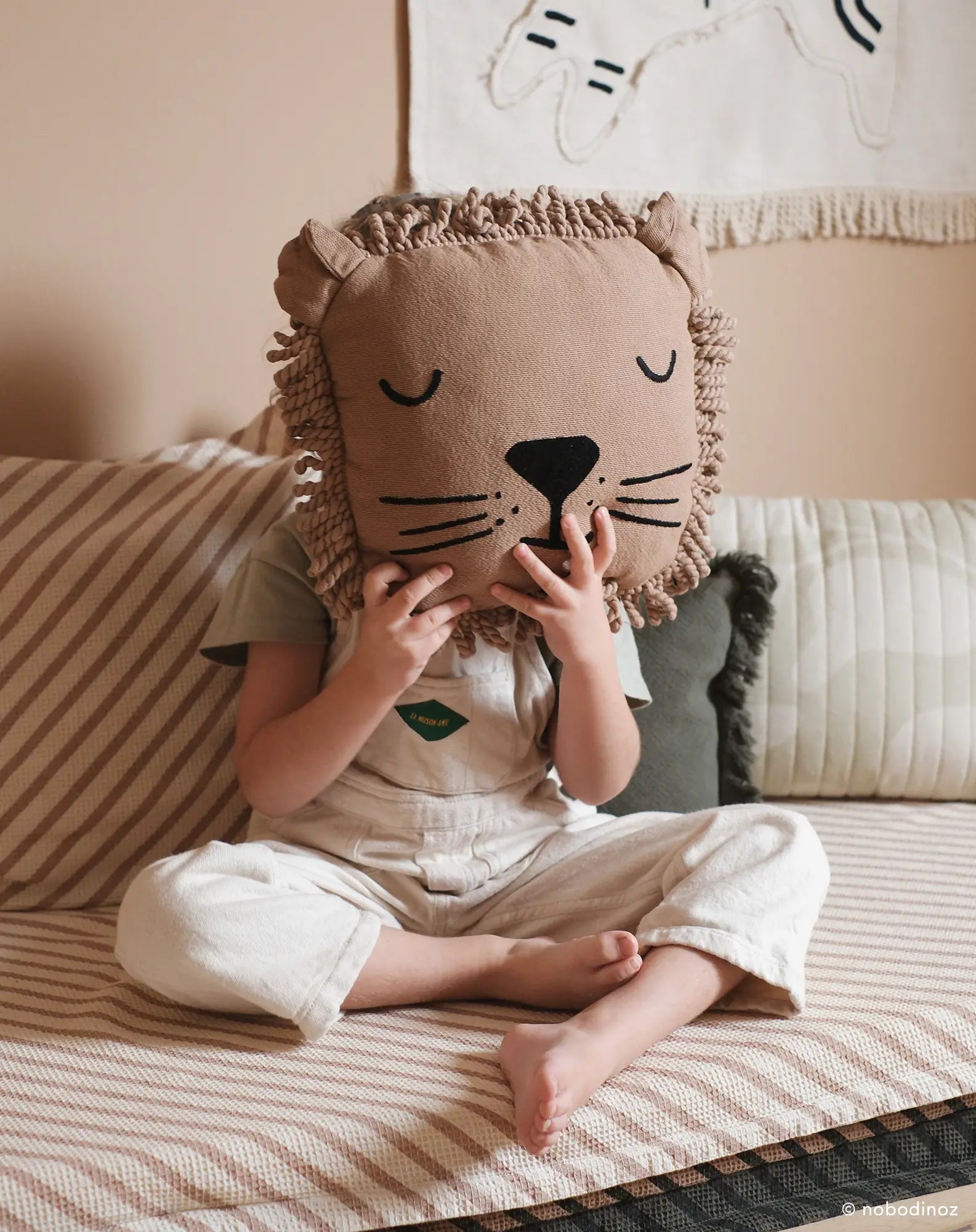 Coussin brodé visage de lion sesame - NOBODINOZ 8435574932211 8435574932211