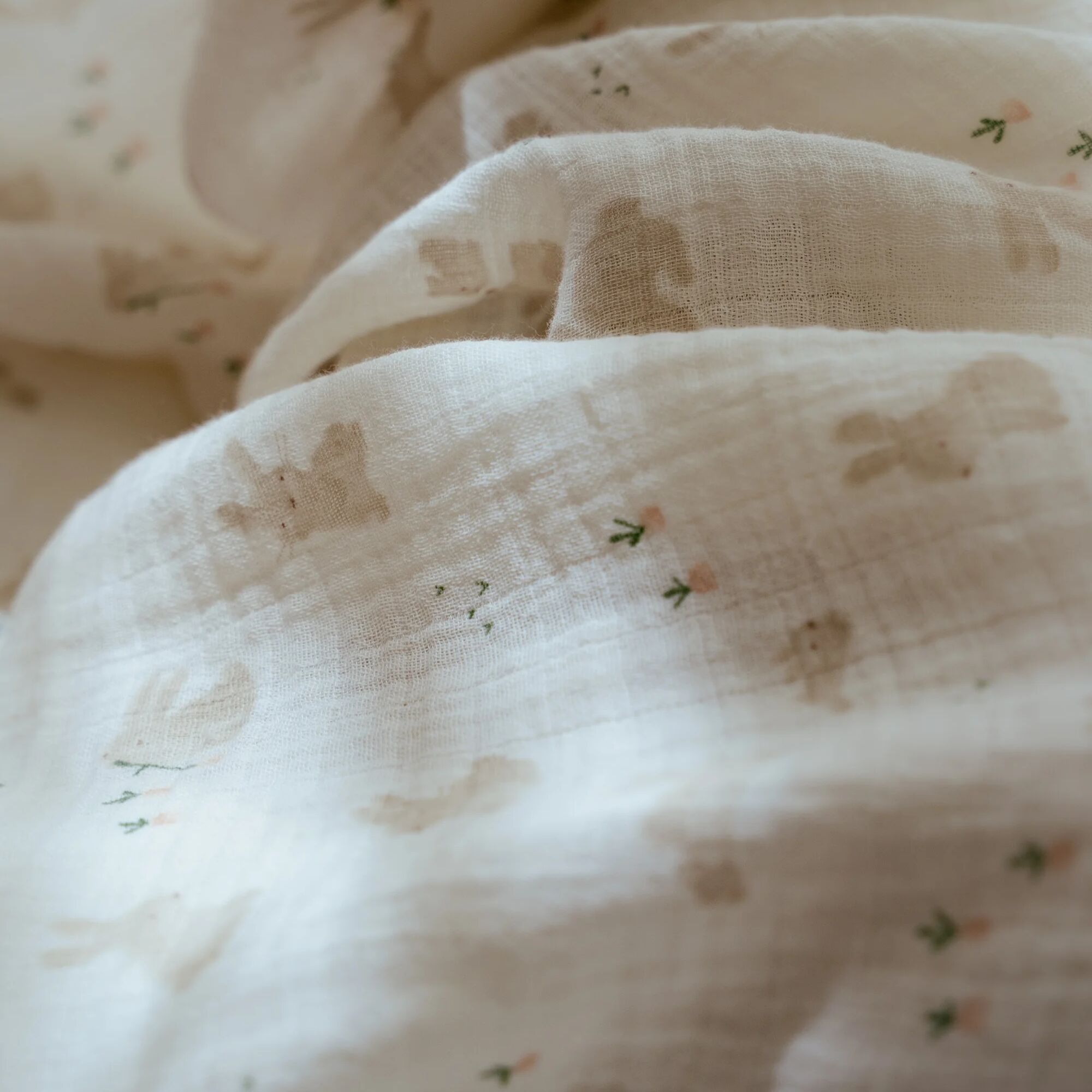 Grand lange en coton bio 120 x 120 cm Baby Bunny de Little Dutch – vue 3