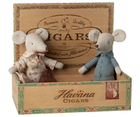 Grand Mère et Grand Père Souris dans leur boite à cigares - MAILEG 17-6303-00 5707304151623