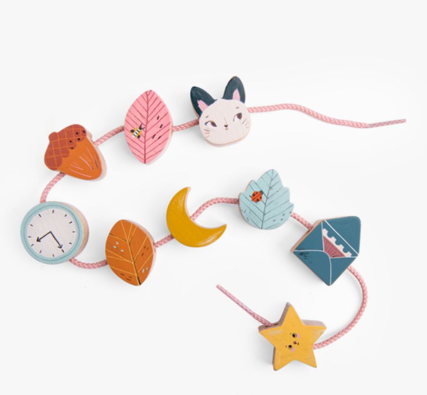 Jeu de perles en bois à enfiler Après la pluie - MOULIN ROTY