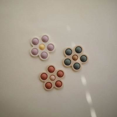 jouet pop up fleur rose/ blush/ sand - mushie 70.048.01 0810052465579