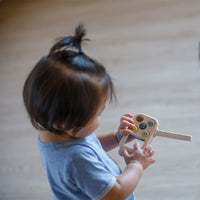 Téléphone en bois Couleurs Tendresse de Plan Toys – vue 4