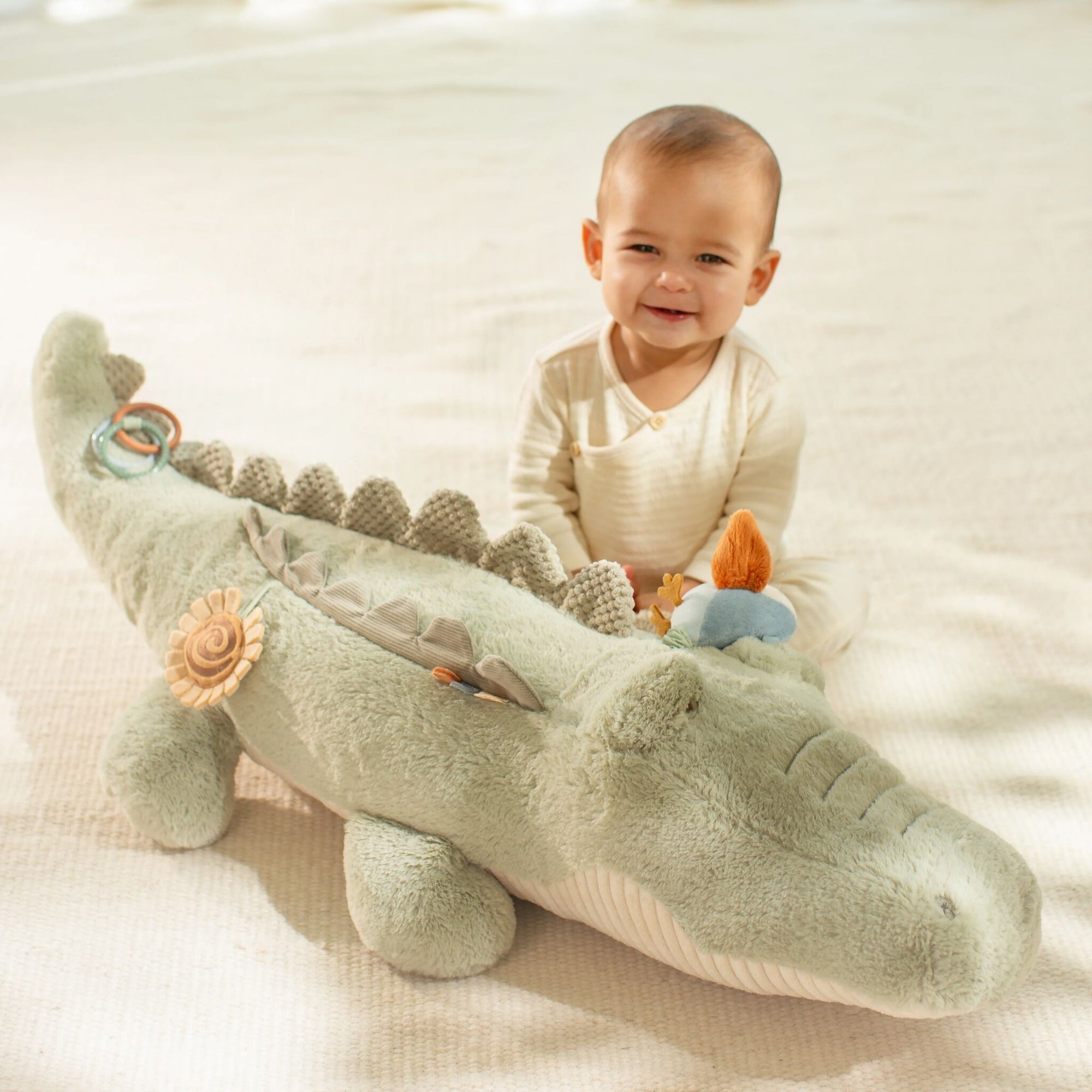 Peluche d’activités crocodile XL Safari Friends de Little Dutch – vue 2