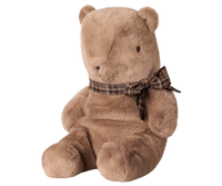 Peluche ours Teddy Large taupe foncé de Maileg – vue 2