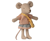 Petite sœur souris avec son sac- MAILEG