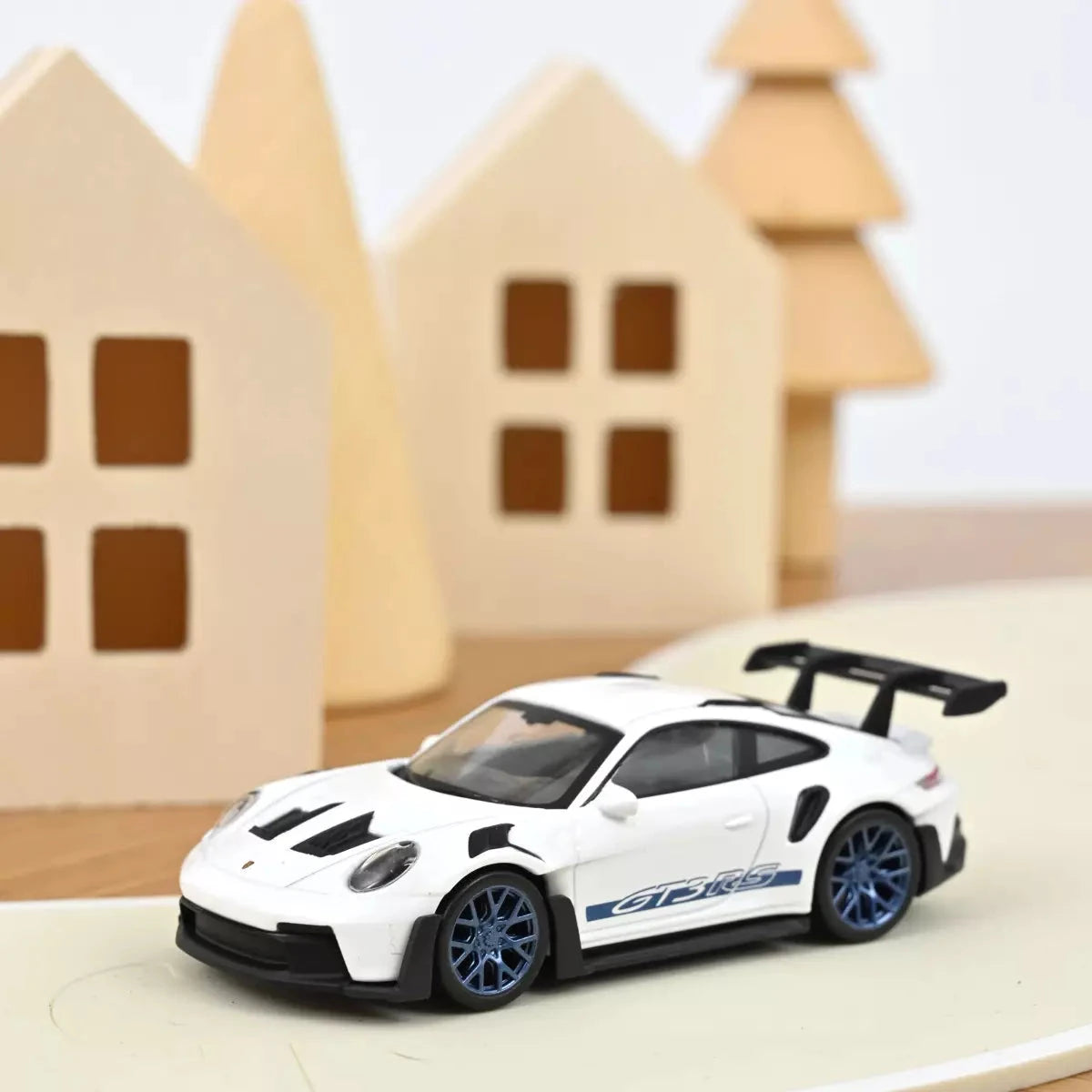 Porsche 911 GT3 RS 2022 Blanc et Bleu Jet-car 1/43 - NOREV 750048 3551097500487