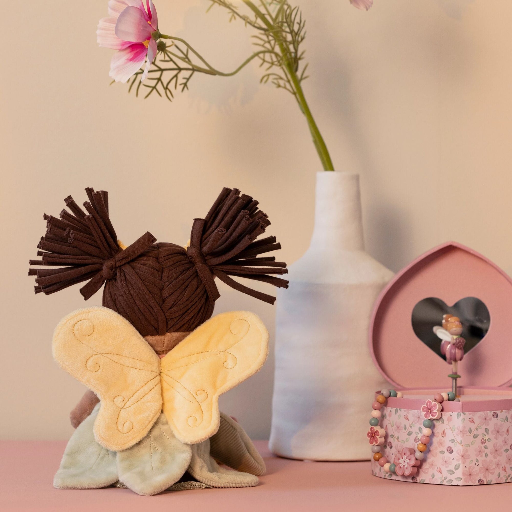 Poupée câline fée Evi 35 cm Fairy Garden de Little Dutch – vue 4