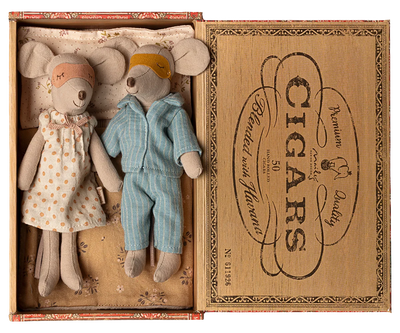 Souris Maman & Papa dans leur coffret à cigares - MAILEG 17-5313-00 5707304147060
