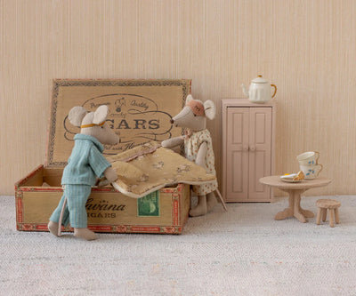 Souris Maman & Papa dans leur coffret à cigares - MAILEG 17-5313-00 5707304147060