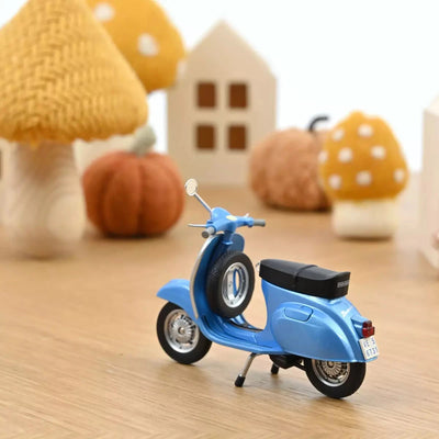 Vespa 125 Primavera 1968 Bleu Métallisé 1/18 - NOREV 182100 3551091821007