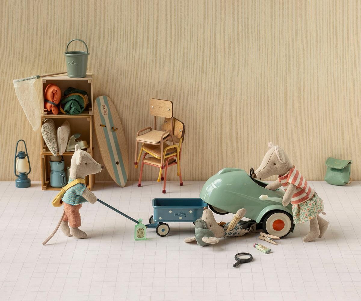 Voiture miniature Souris menthe claire – Maileg – vue 2