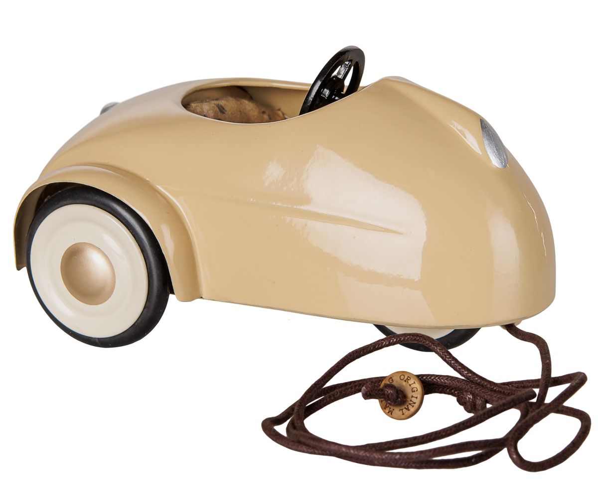 Voiture miniature Souris sable chaud – Maileg – vue 4