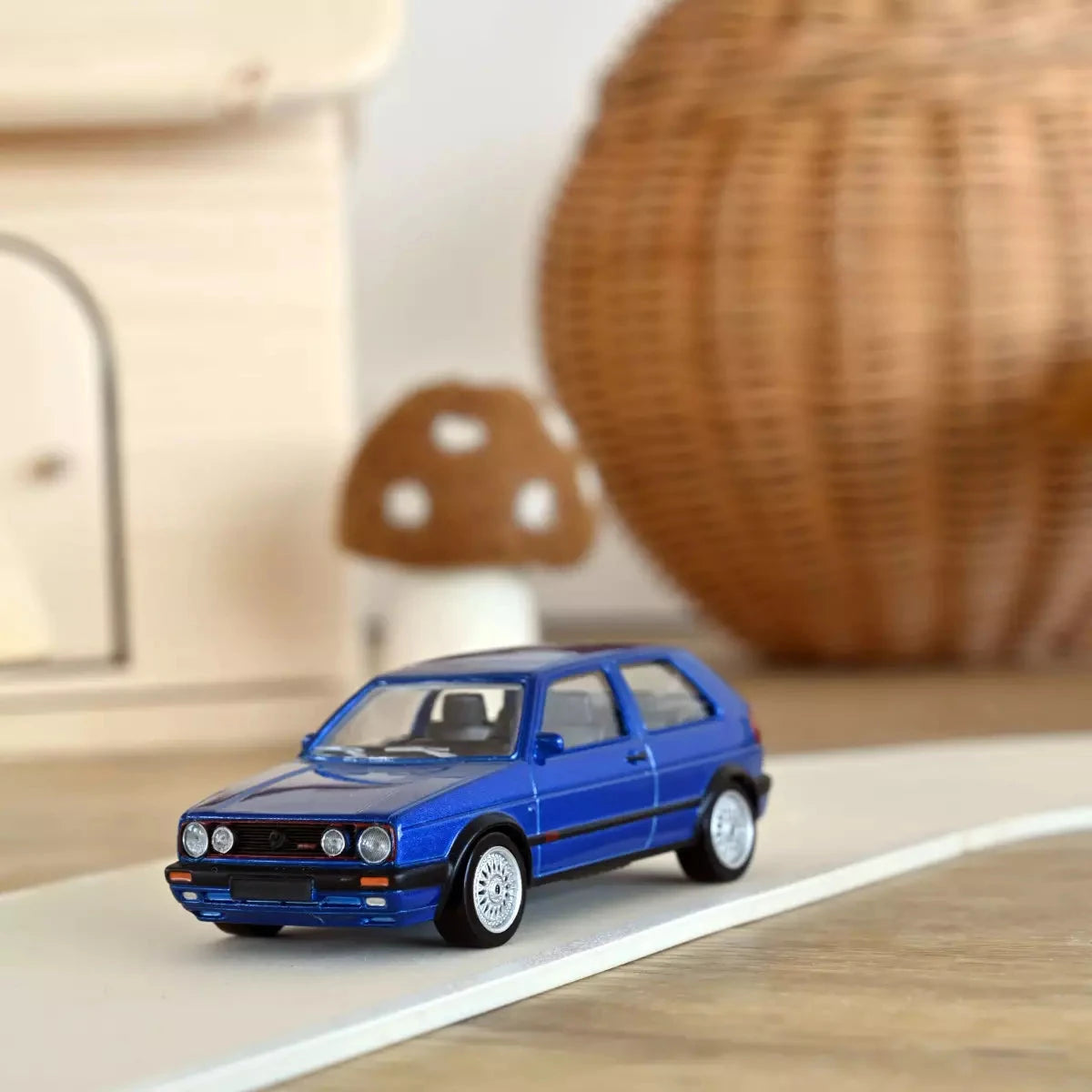 VW Golf GTI G60 1990 Bleu métallisé Jet-car 1/43 - NOREV 840064 3551098400649