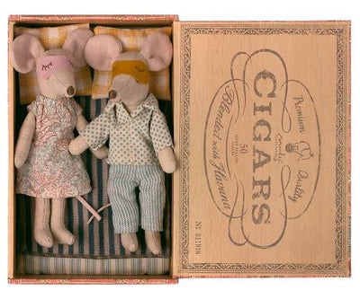 Papa et maman souris dans une boite de cigar - MAILEG 16-1740-01 43425180